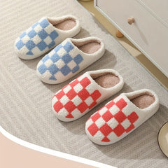 Women's Checkerboard Pattern Slippers Plush Lined Shoes