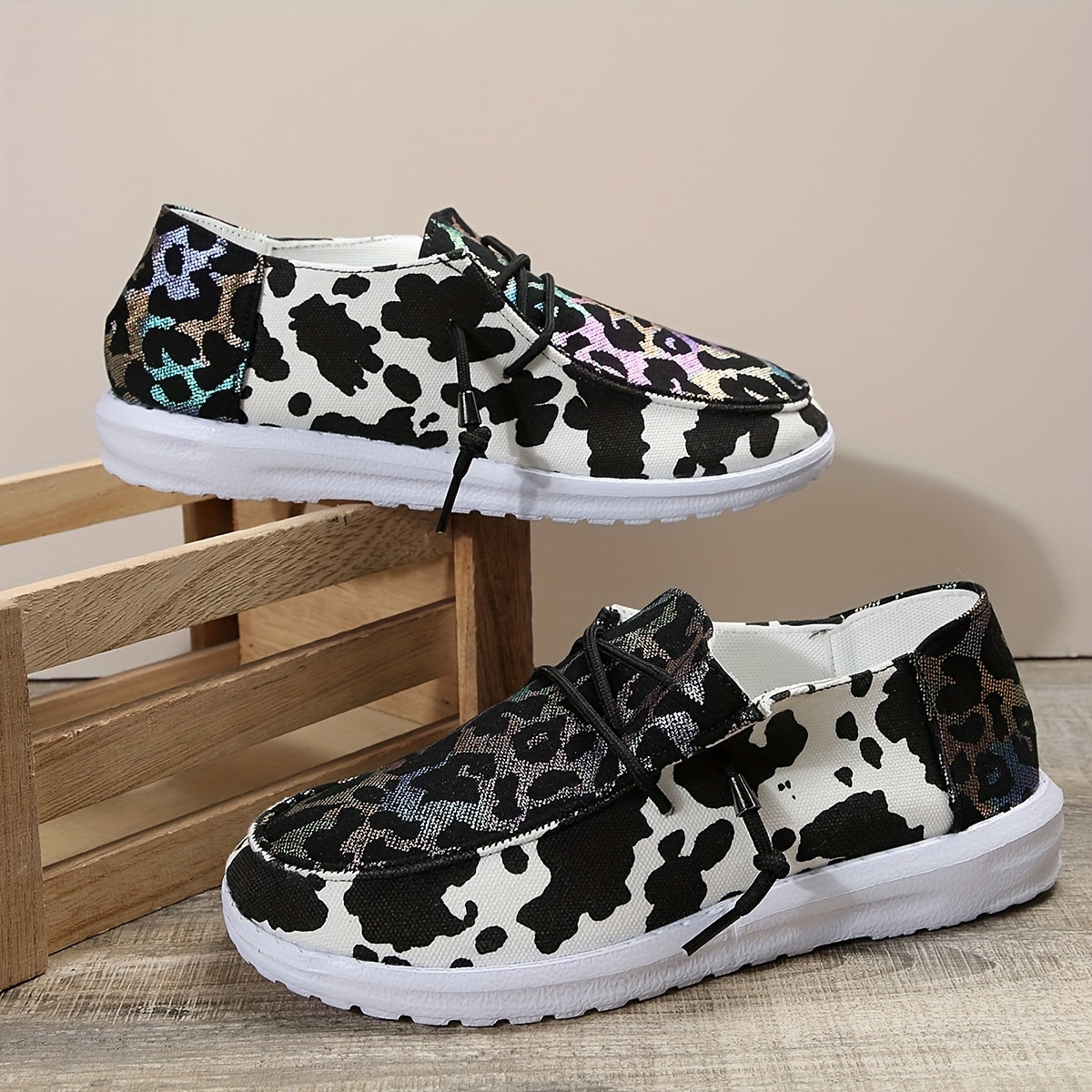 Women's Cow Print Low Walking Shoes Lace up Casual Flats