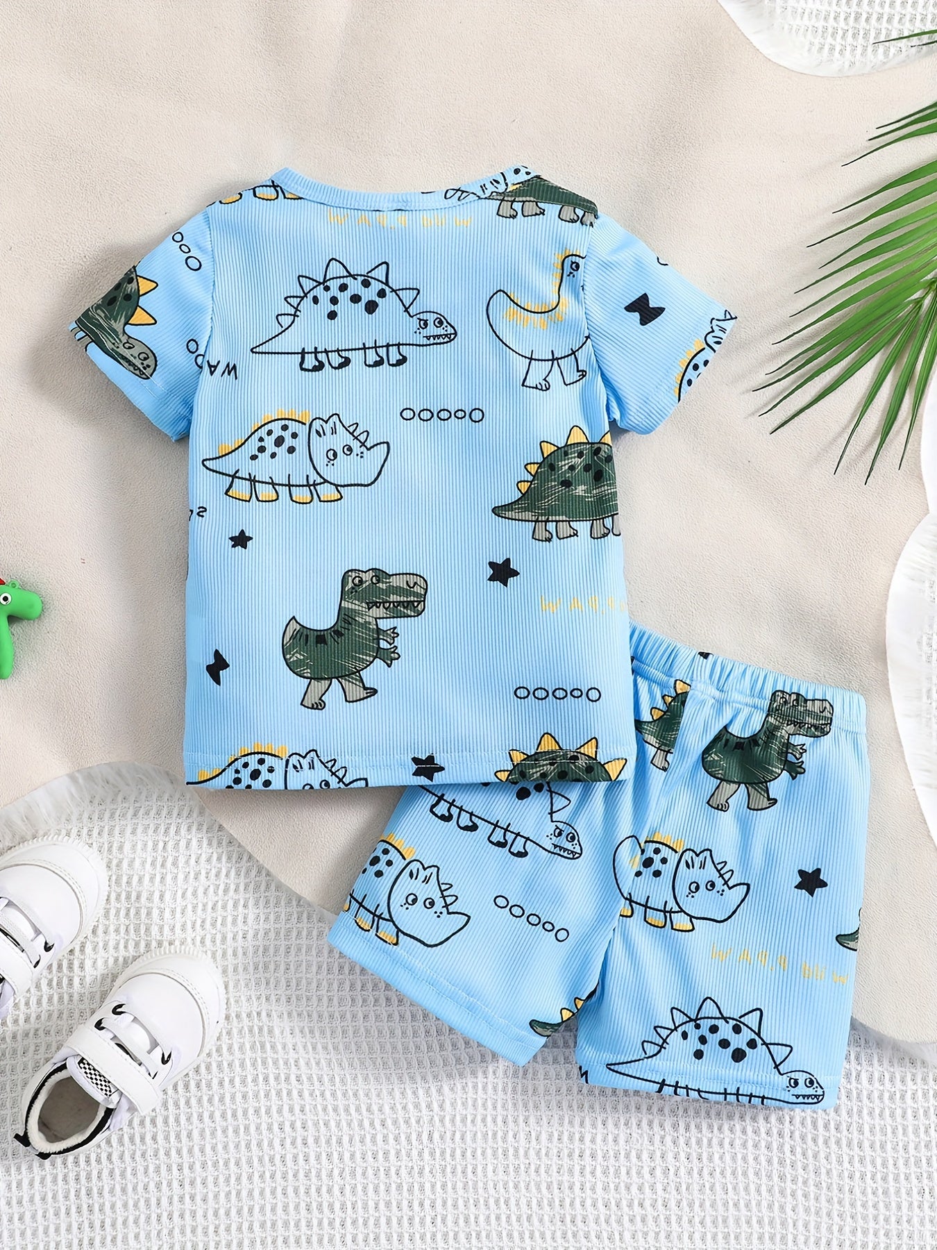 Baby Boy's Dinosaur T-shirt & Shorts Set - Child's Sweatshirt