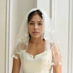 Bridal Veil Short with Hair Comb & Pearl Petal Romantic Wedding Photography Prop