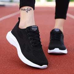 Women's Mesh Sports Shoes Lightweight Low Top Travel Shoes