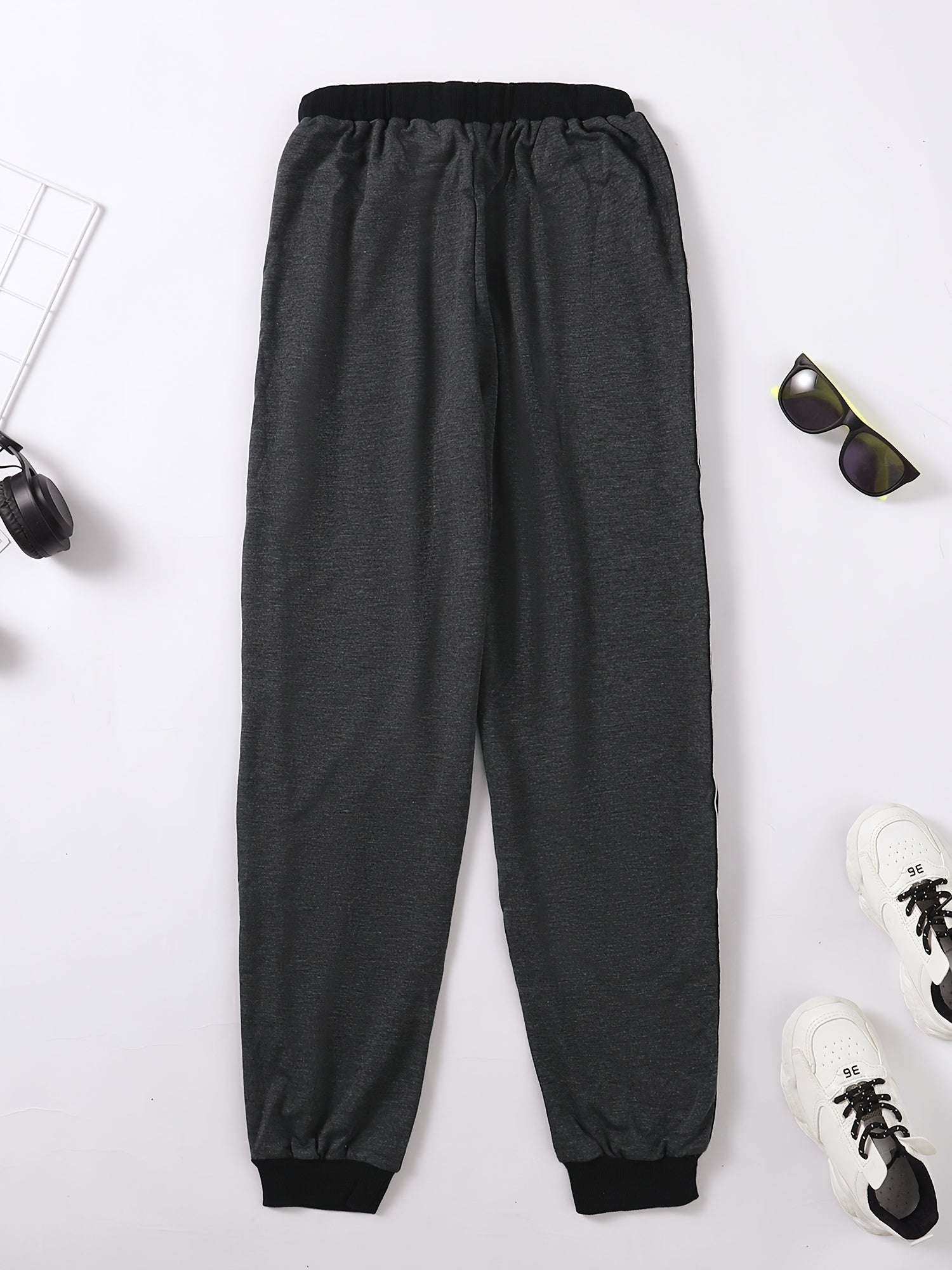 Boys Letter Print Elastic Waist Sports Pants