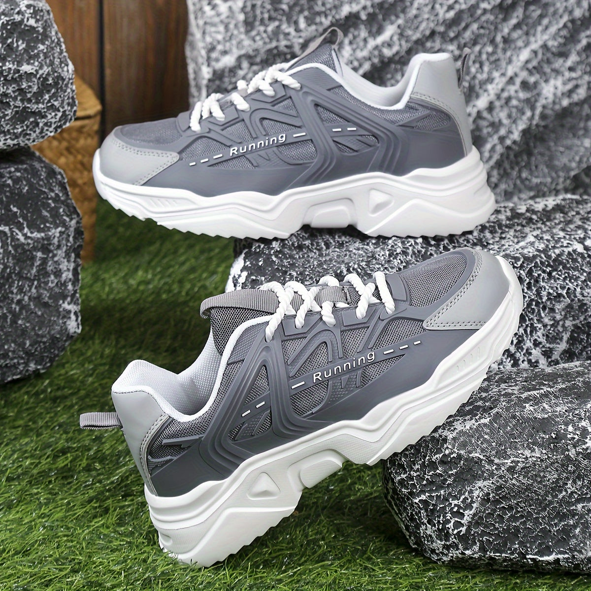 Women's Mesh Platform Sneakers Lace Up Outdoor Shoes