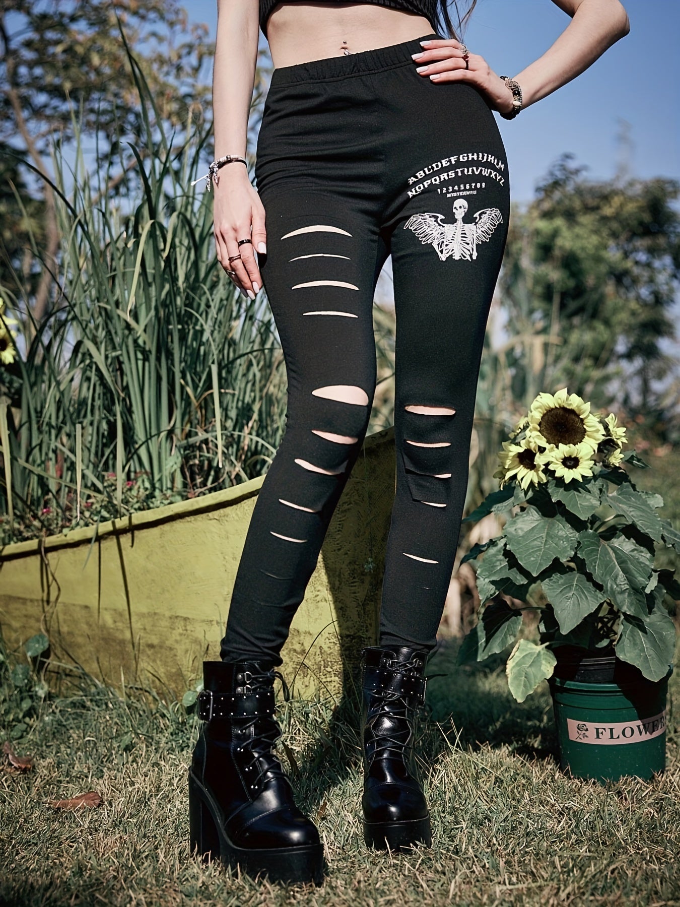 Skeleton & Letter Print Skinny Leggings Casual Cut Out