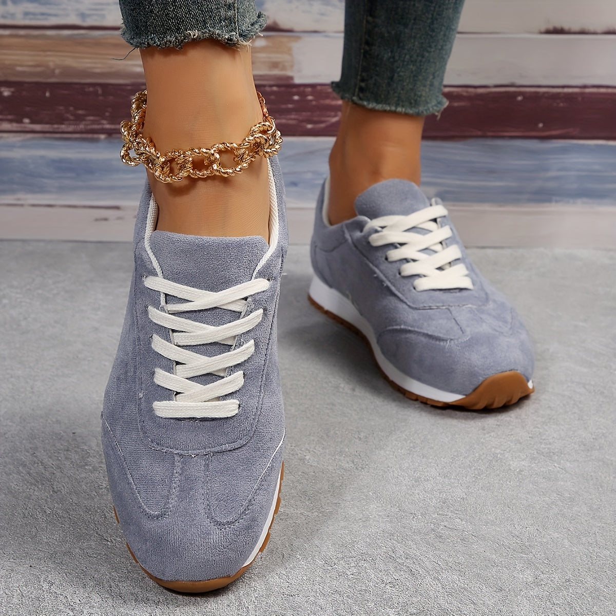 Women's Solid Sneakers Casual Lace Up Low Top Outdoor Shoes