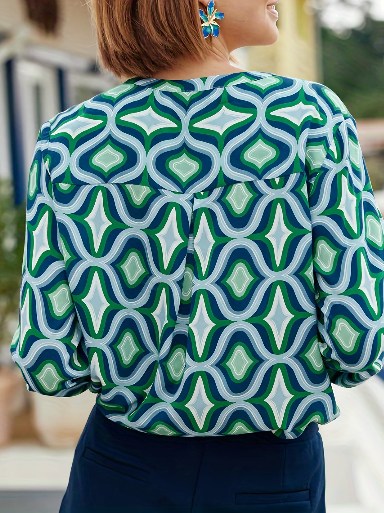 Geometric Print Long Sleeve Blouse