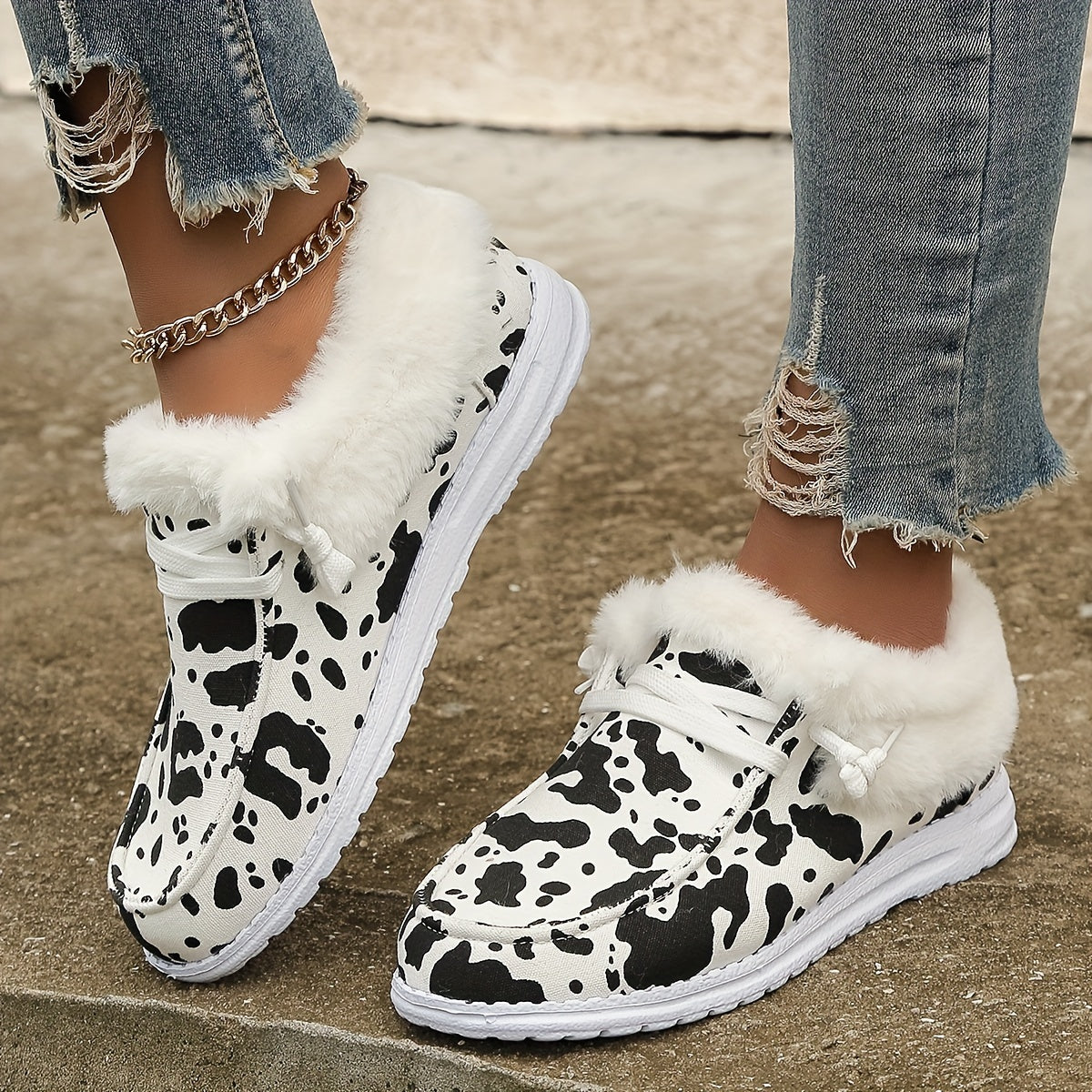 Women's Dairy Cow Pattern Non slip Warm Sneakers Low Top Sport Shoes