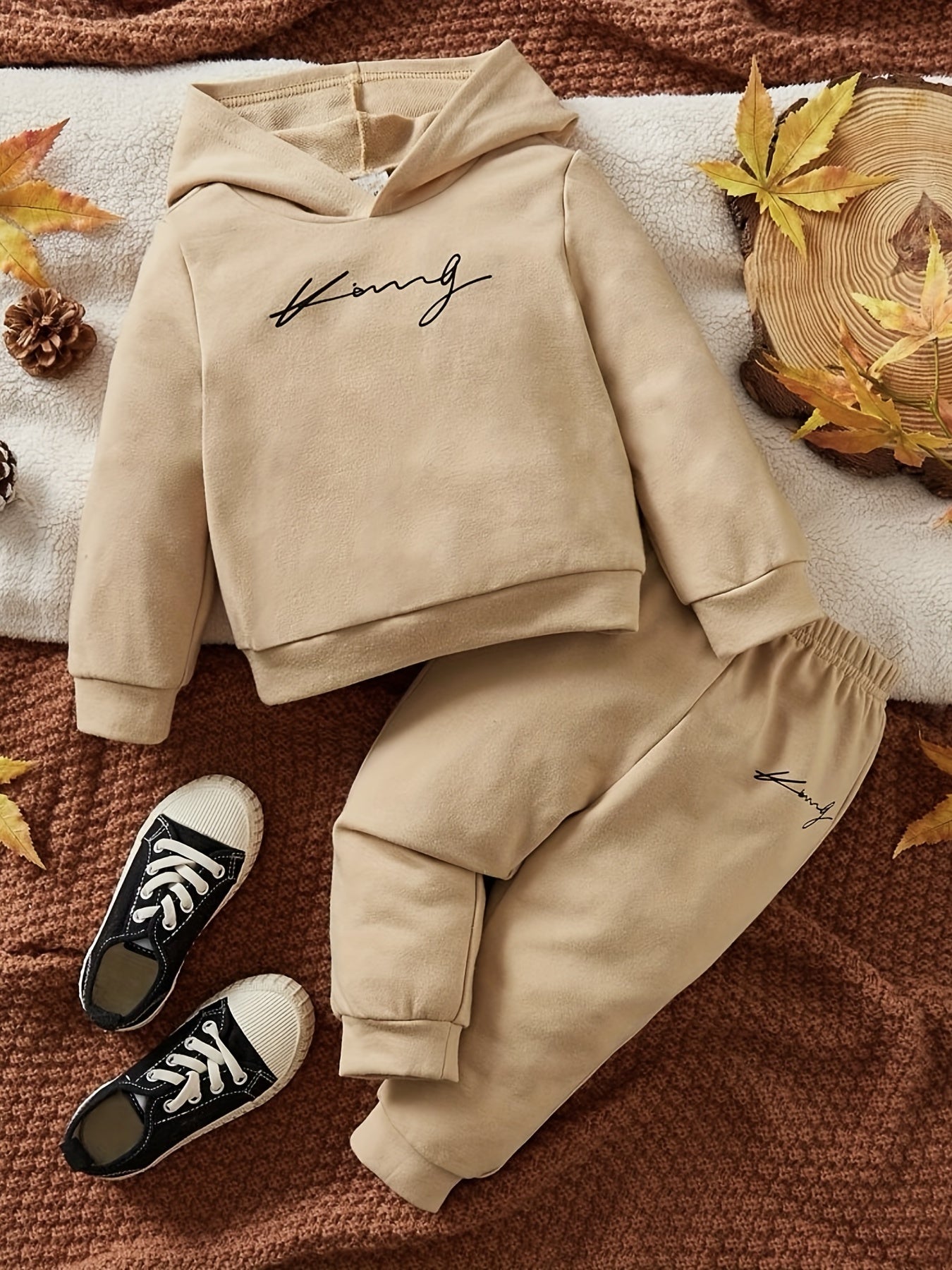 Boy's Letter Graphic Hoodie Sweatshirt and Jogger Pants Set