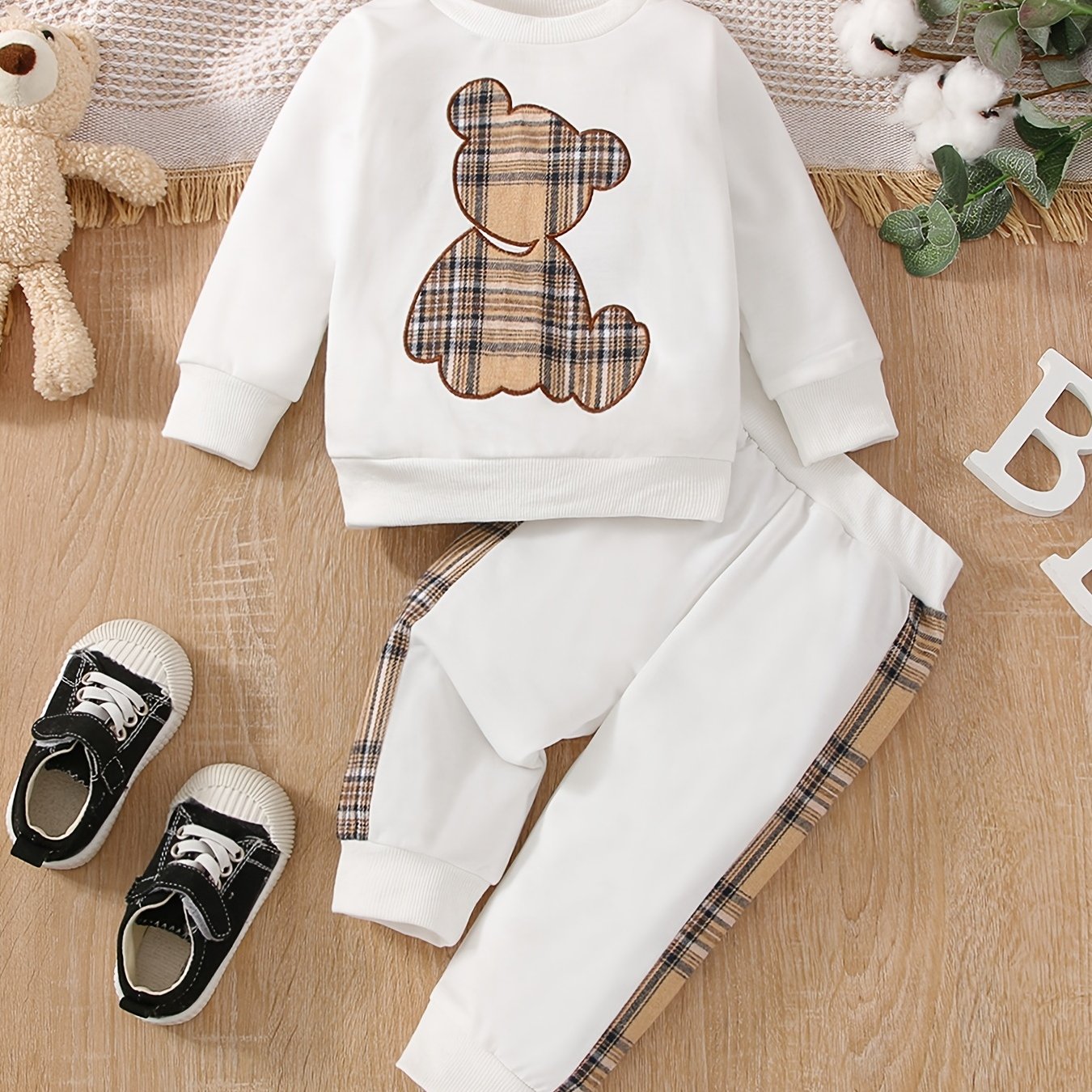 Baby Boys Patchwork Plaid Bear Print Sweatshirt & Sweatpants Set