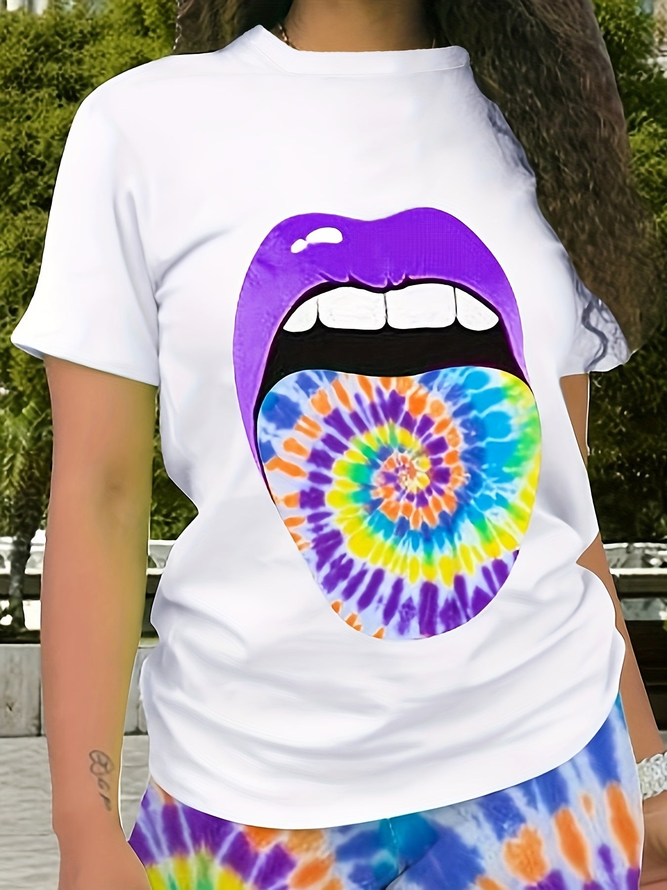 Lip Print Tee & Tie Dye Shorts Set Women's Plus Casual 2pcs Outfits