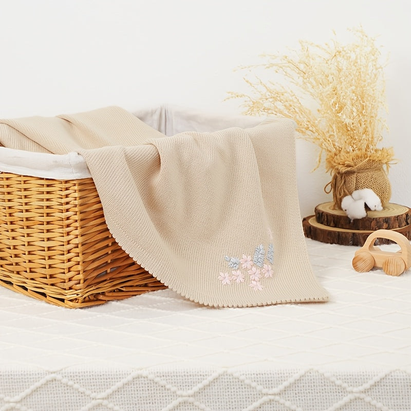Soft Knitted Baby Blanket Acrylic Jacquard Floral Embroidery Beige