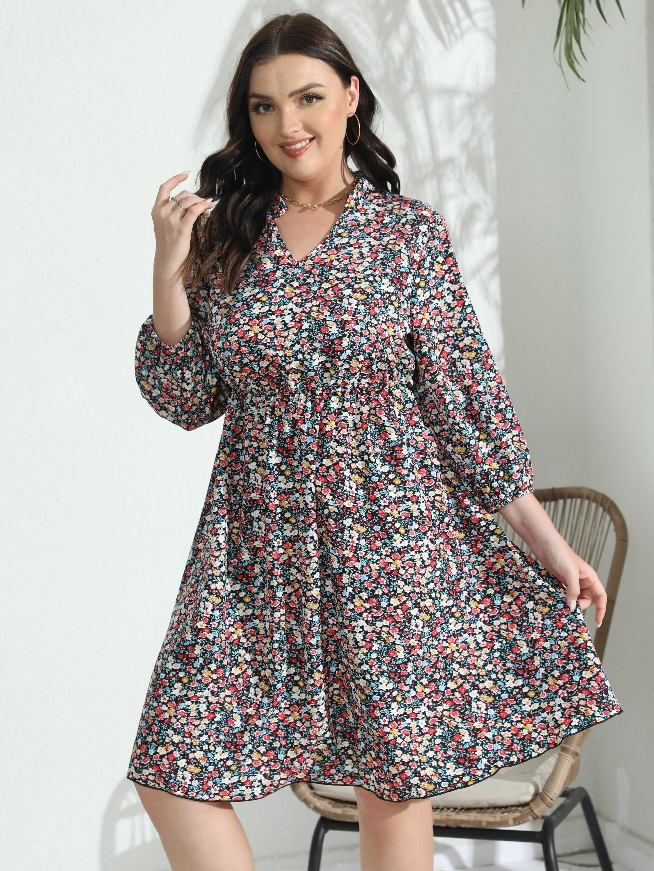 Ditsy Floral Lantern Sleeve V Neck Dress