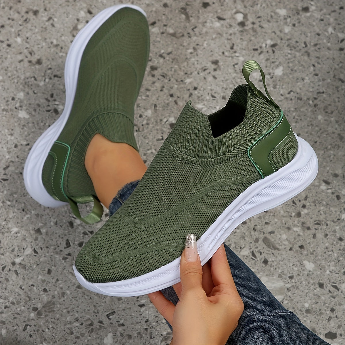 Women's Slip-on Walking Shoes Lightweight Sneakers