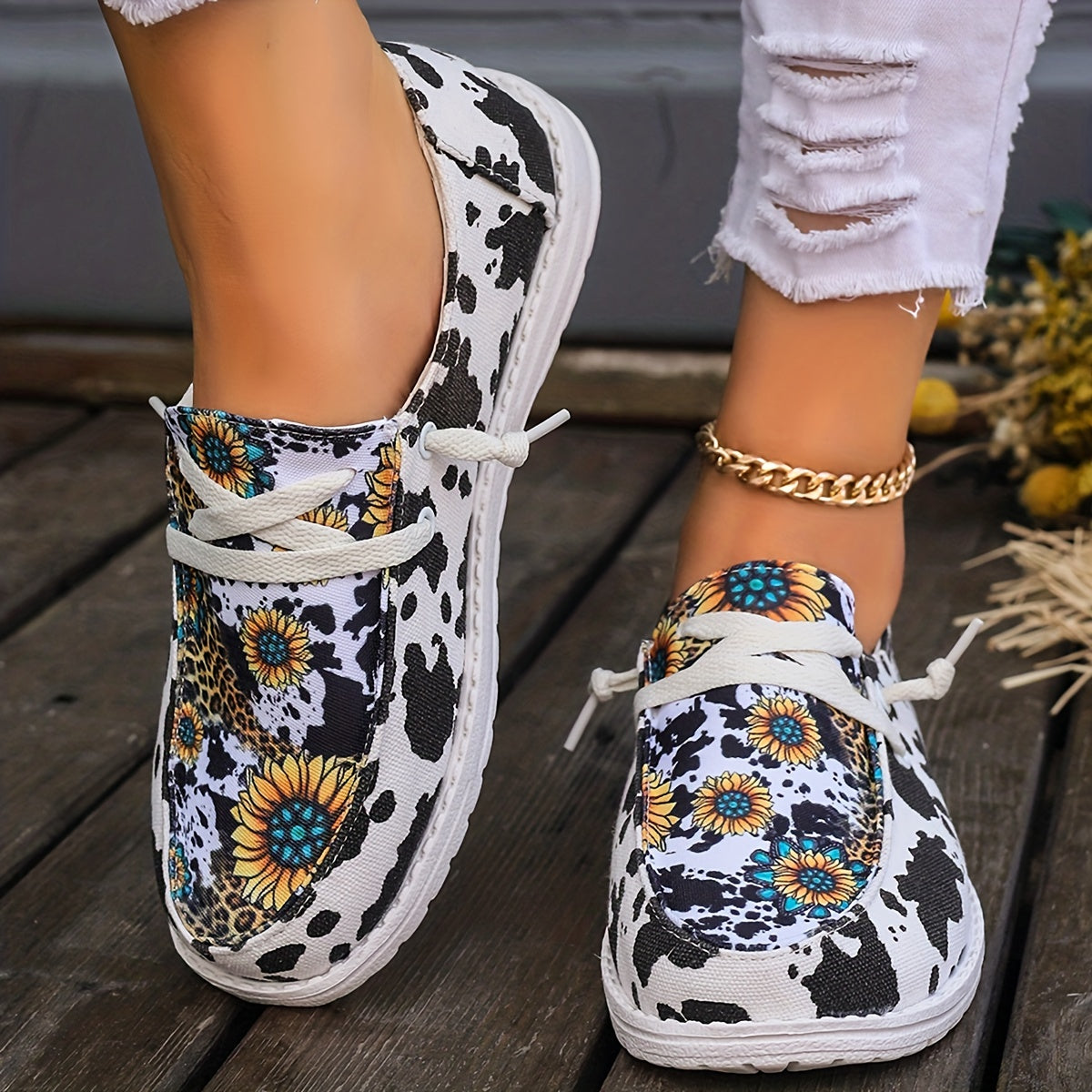 Sunflower & Dairy Cow Print Skate Shoes Lightweight Low Top Sport Shoes