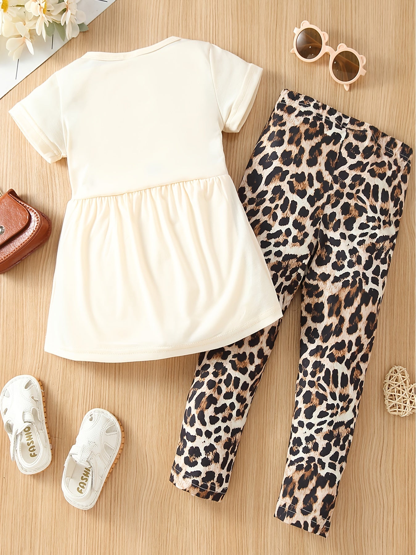 2pcs Girls Cat Cartoon Shirt & Leopard Print Pants Set