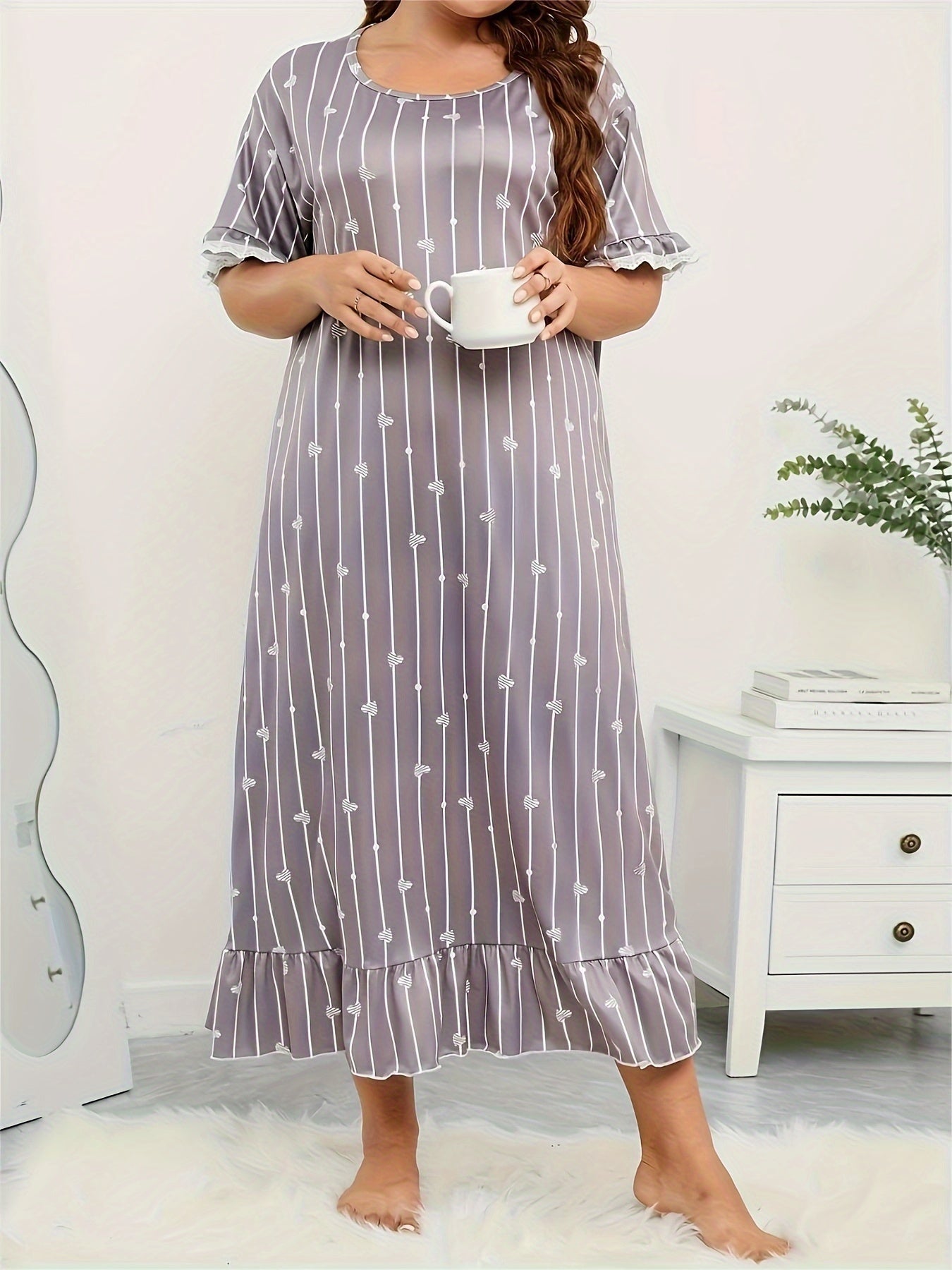 Plus Size Nightdress Women's Plus Stripe & Heart Print Short Sleeve
