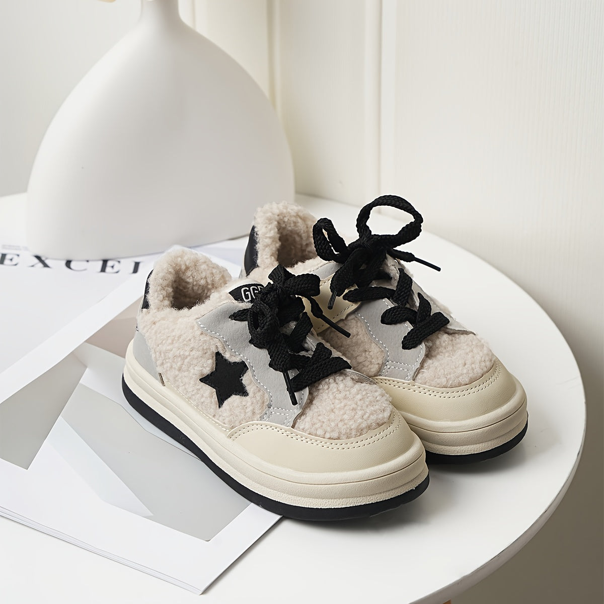 Casual Star Decor Lace Up Skateboard Shoes For Girls