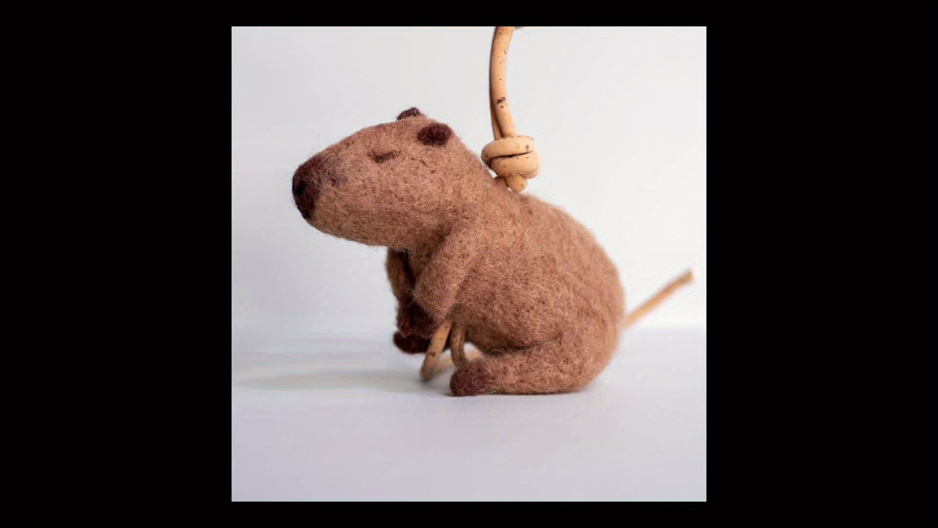 DIY Capybara Felt Pendant Kit with Leather Rope