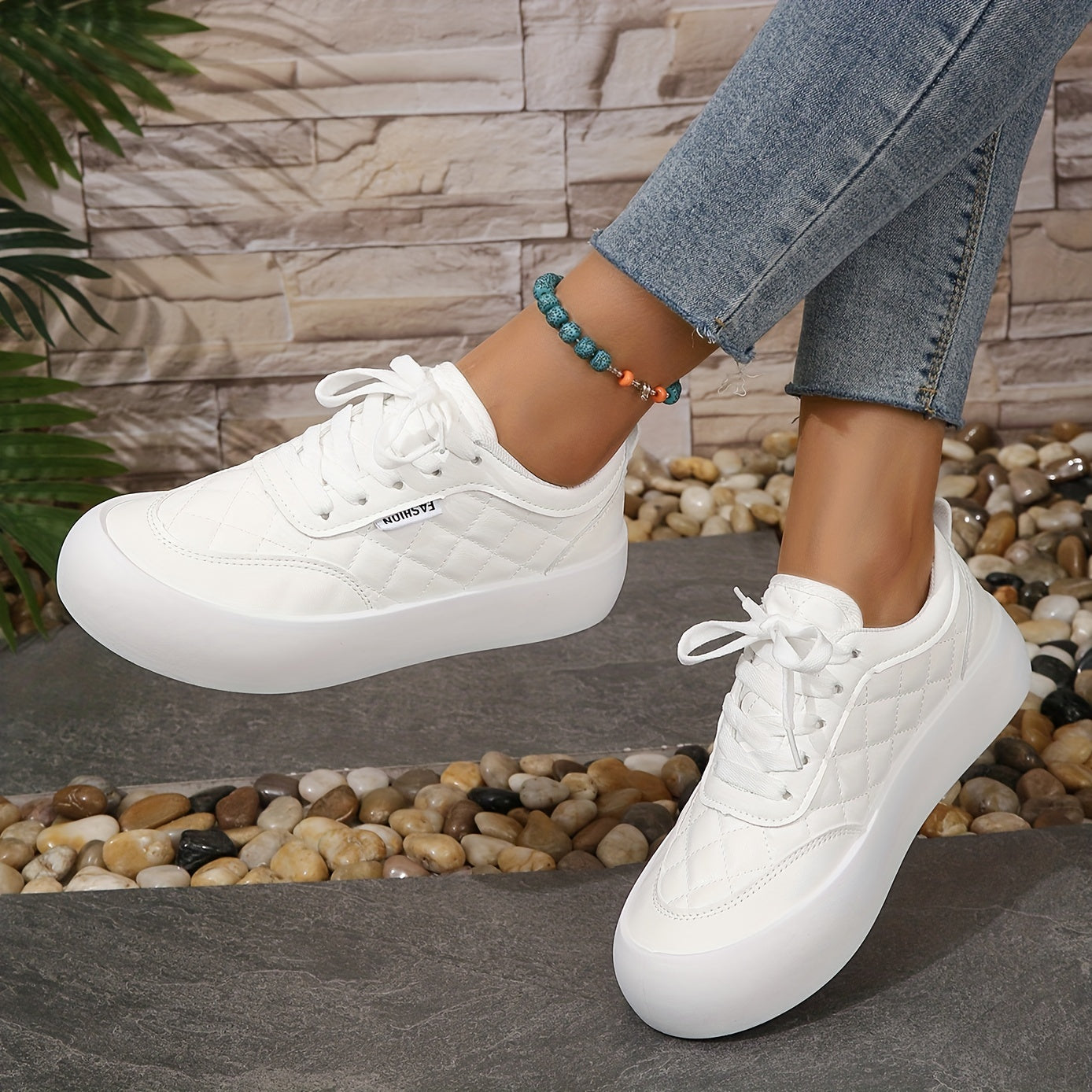 Women's Geometric Pattern Sneakers Lace Up Quilted Skate Shoes