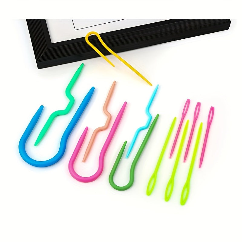 U Shape Cable Stitch Holders, Set of 3, Large Eye Plastic Needles