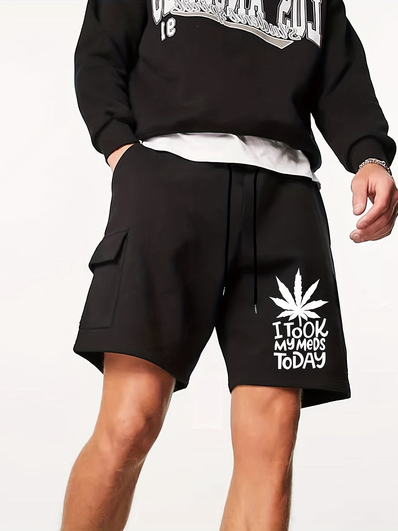 Men s Leaf & Slogan Print Cargo Shorts