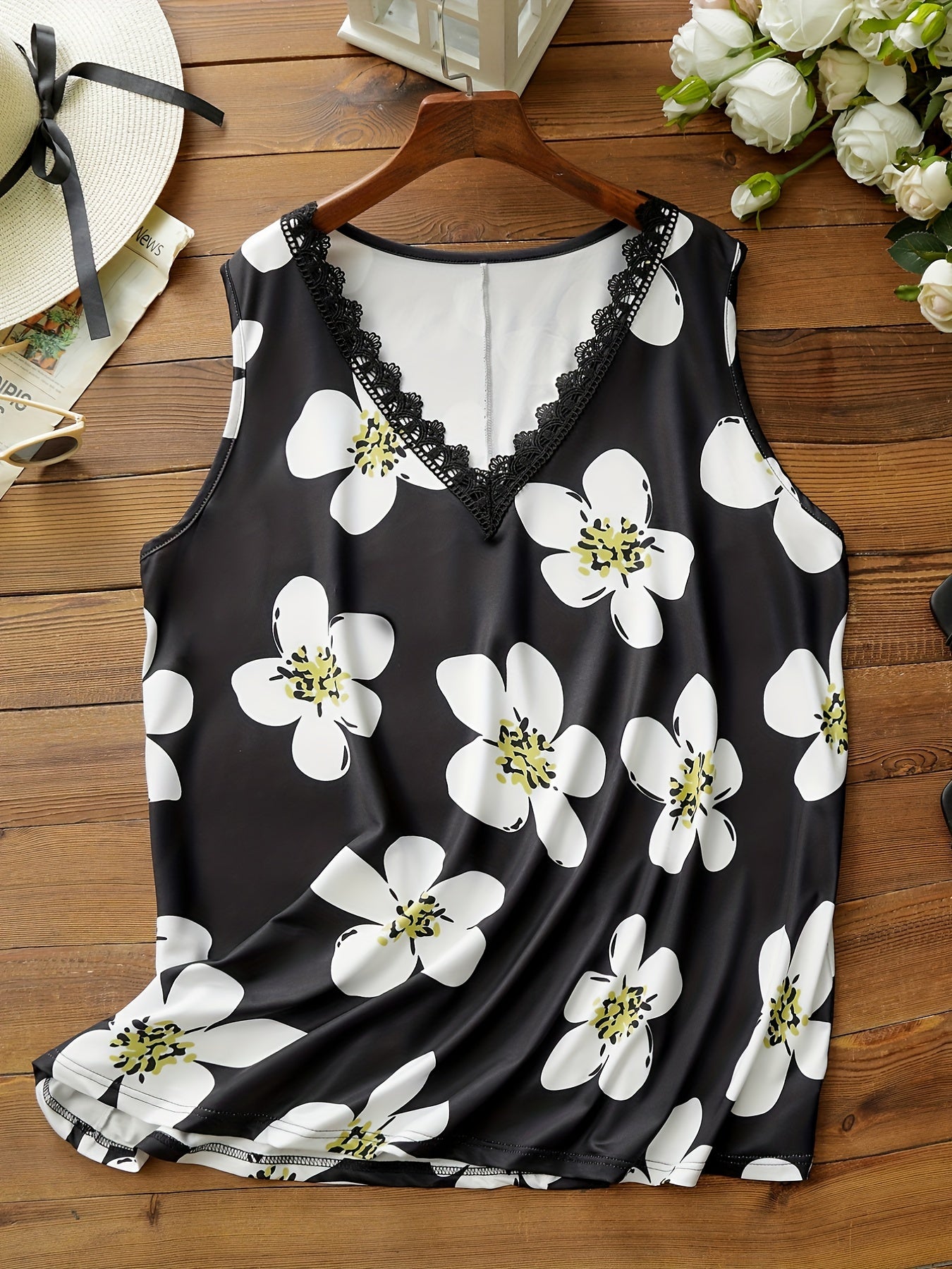 Floral Print Lace Trim V Neck Tank Top