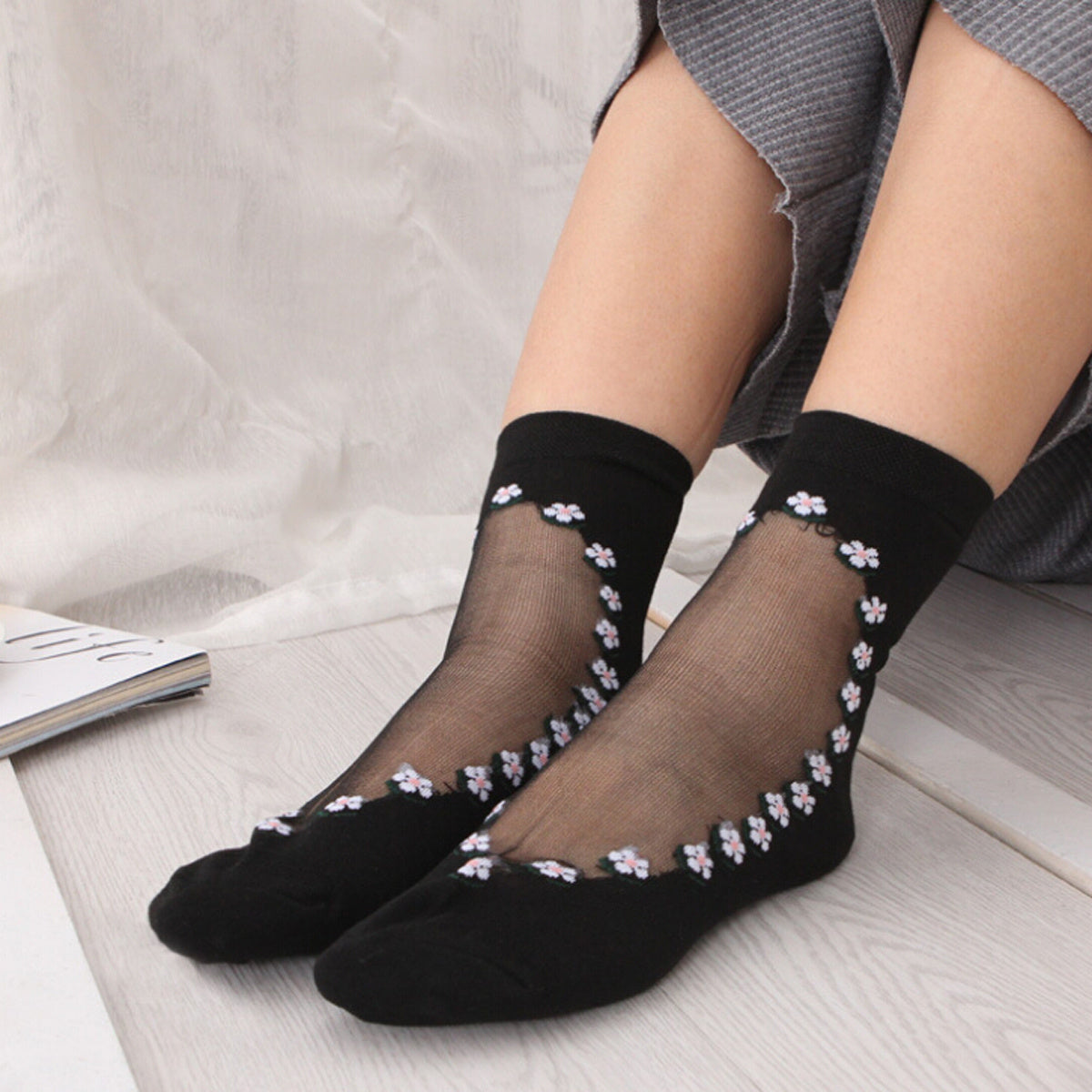 Floral Lace Fishnet Ankle Socks Semi Sheer Women's Socks