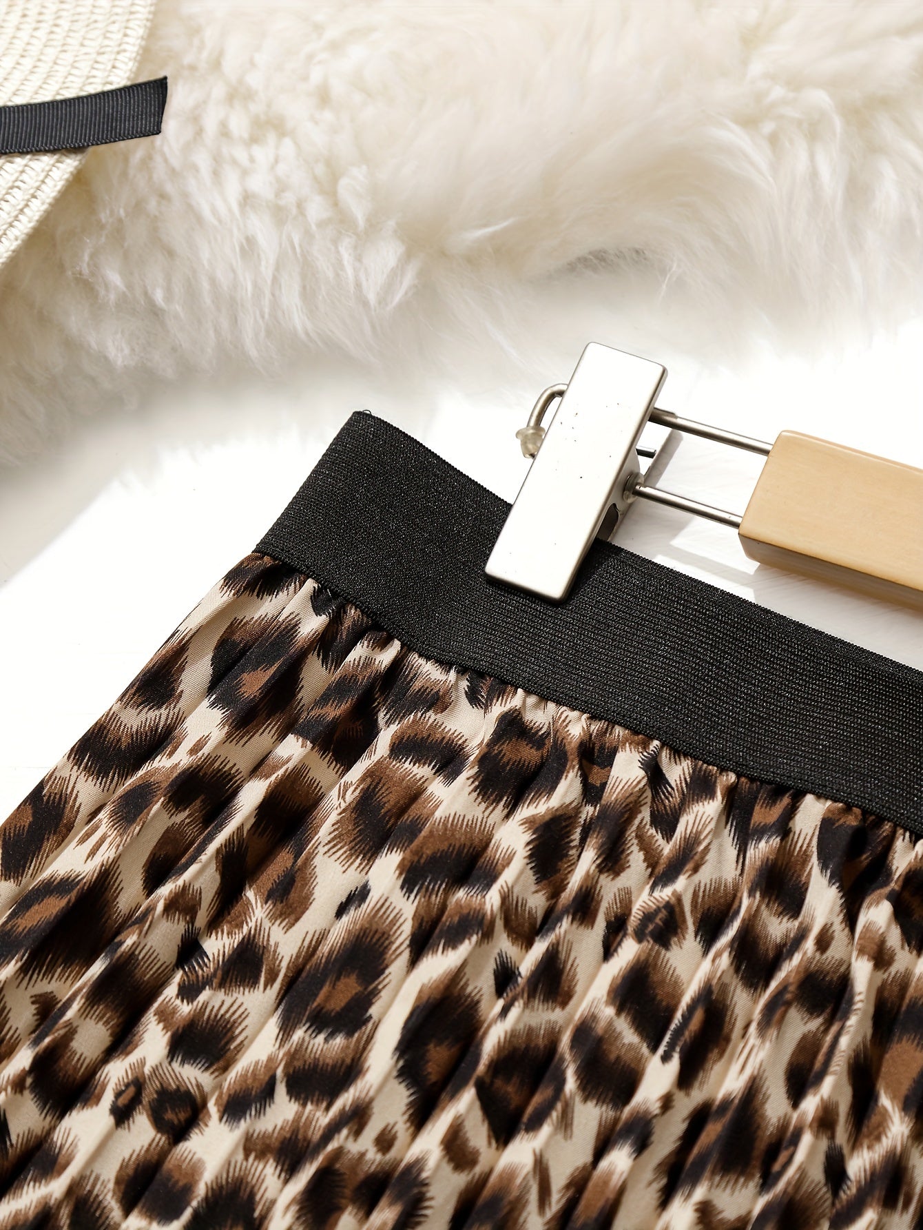 Leopard Print Elastic Waist A-line Pleated Skirt
