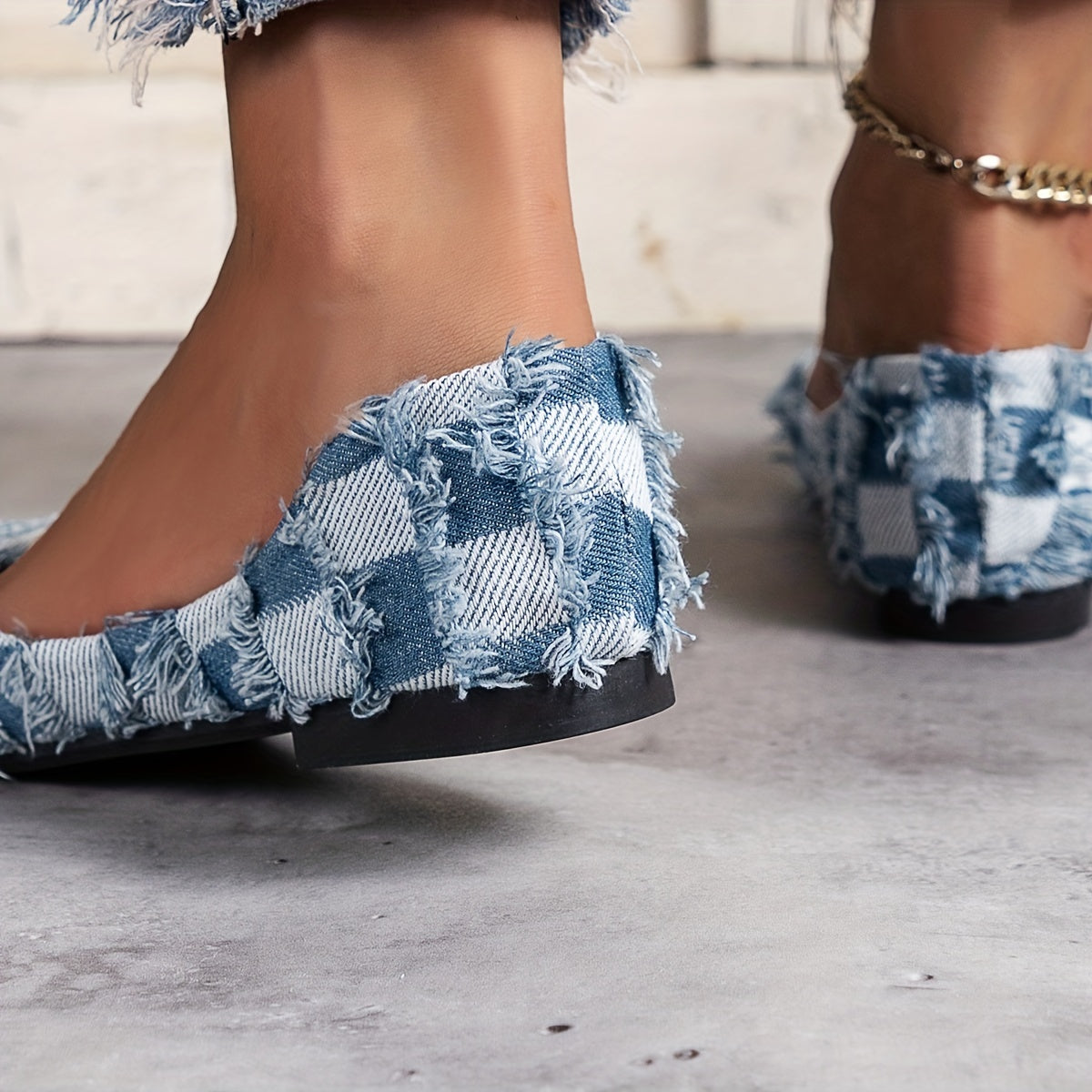 Women's Plaid Pattern Flat Shoes Point Toe Lightweight Walking Shoes
