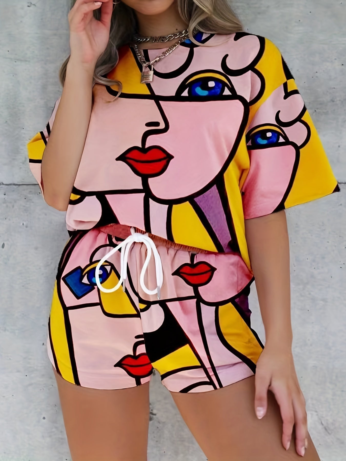 Abstract Figure Print Tee & Drawstring Shorts Set
