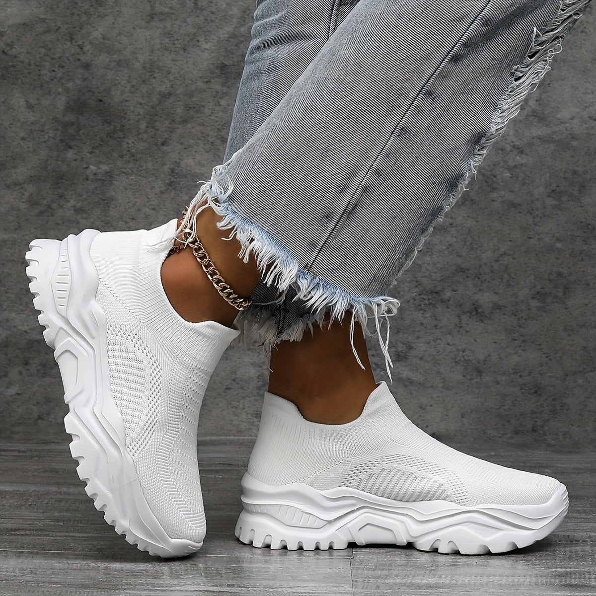 Women's Mesh Breathable Thick Bottom Sneakers Comfortable Non slip Low Top