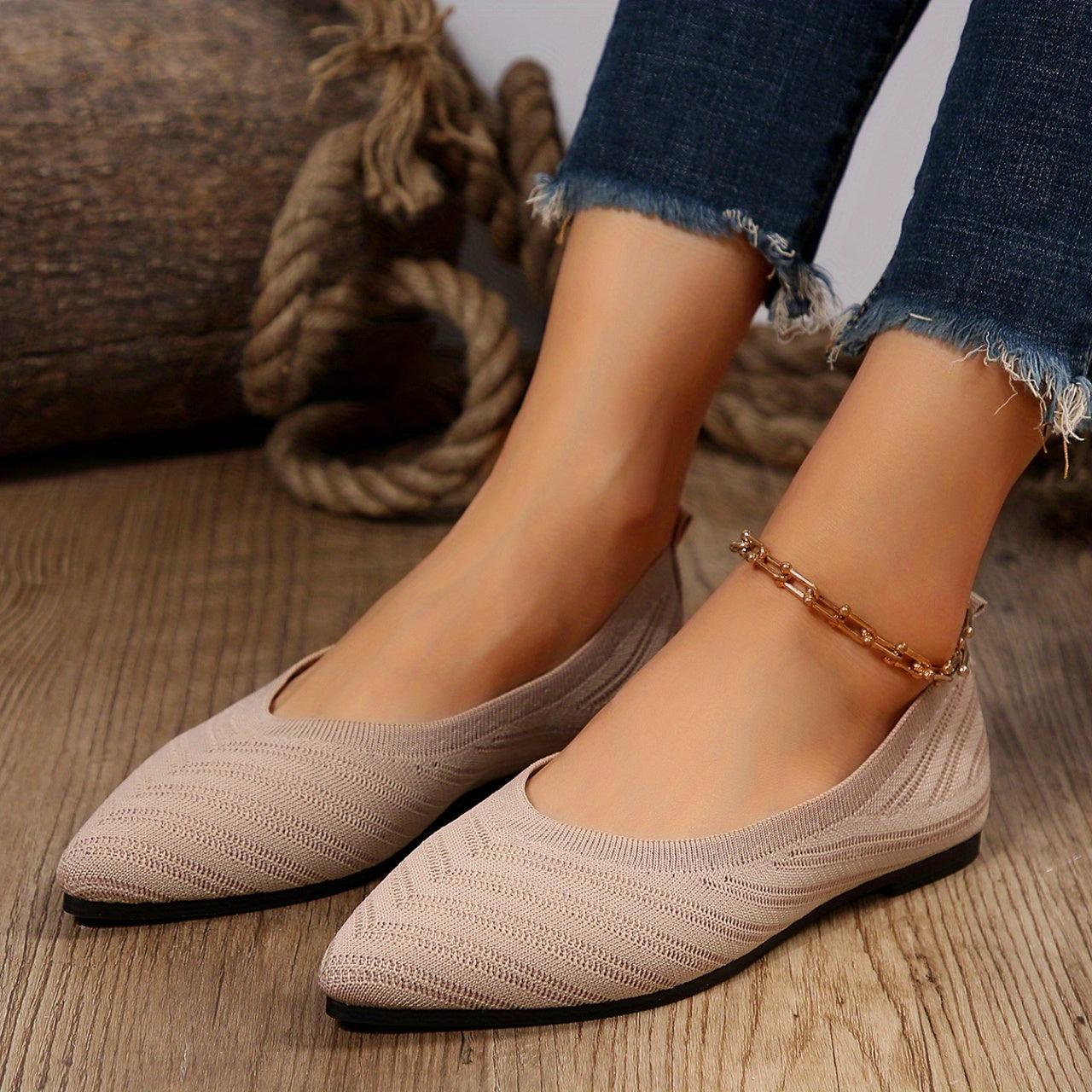 Women's Breathable Flat Shoes Point Toe Slip On Lightweight Knitted Shoes