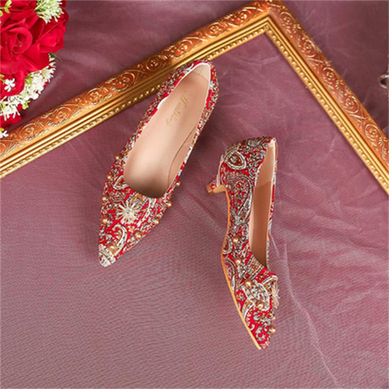 Pointed Toe Kitten Heel Pumps Slip-on Wedding Shoes