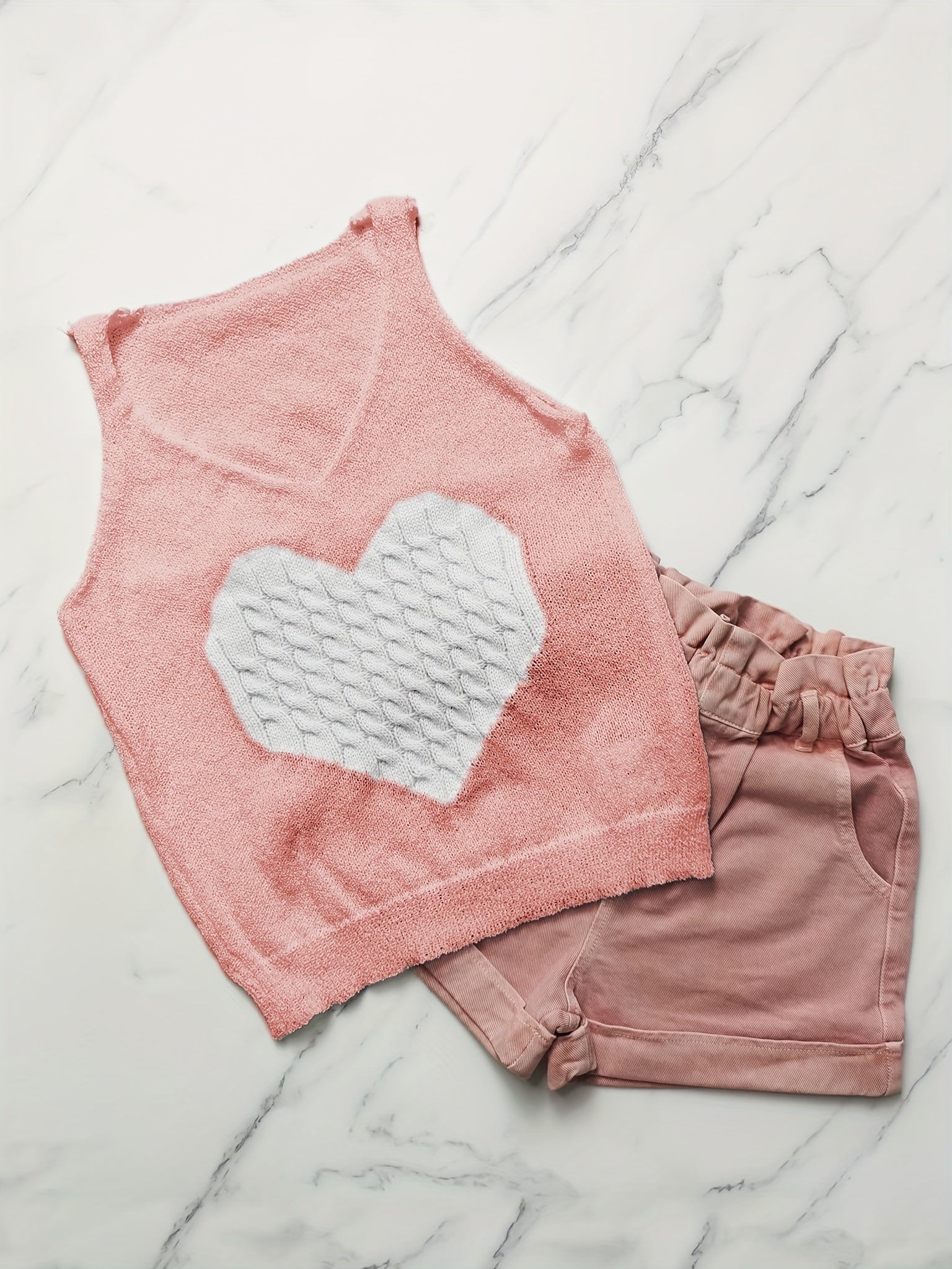 Heart Pattern Knitted Sweater Vest V-Neck Sleeveless Casual Vest