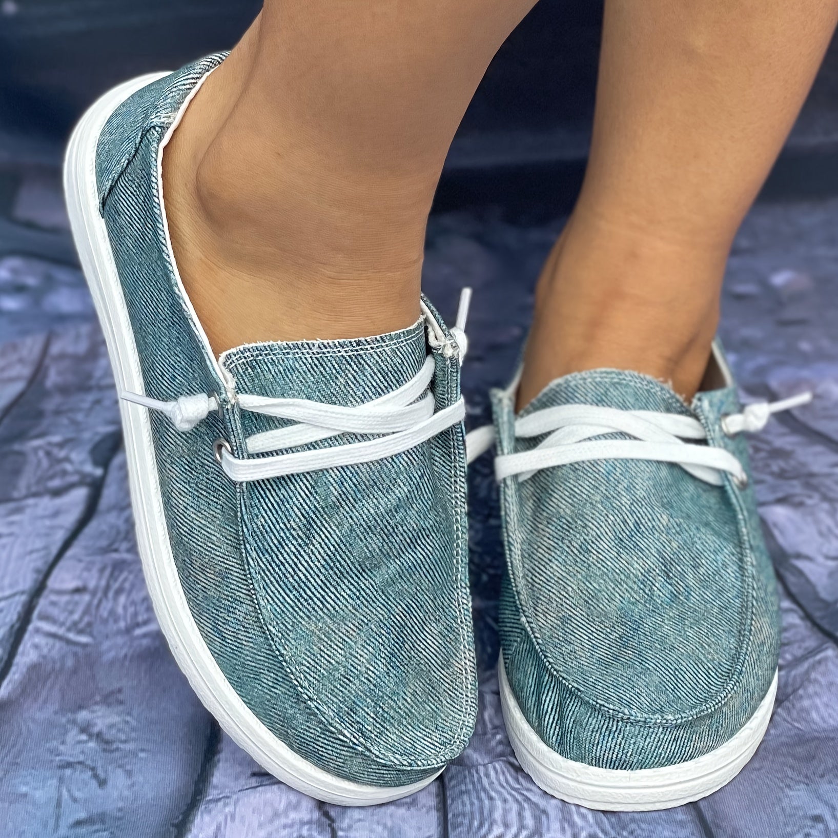 Women's Flat Walking Shoes Lightweight Slip On Shoes