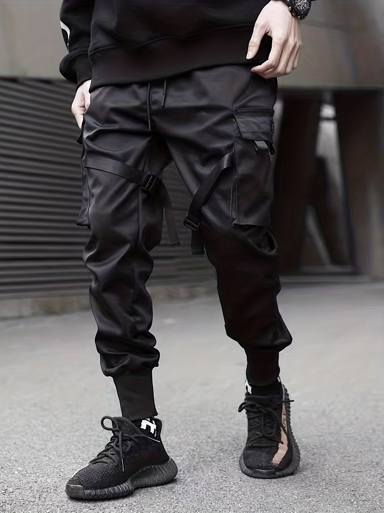 Women's High-Waisted Yoga Pants in Black