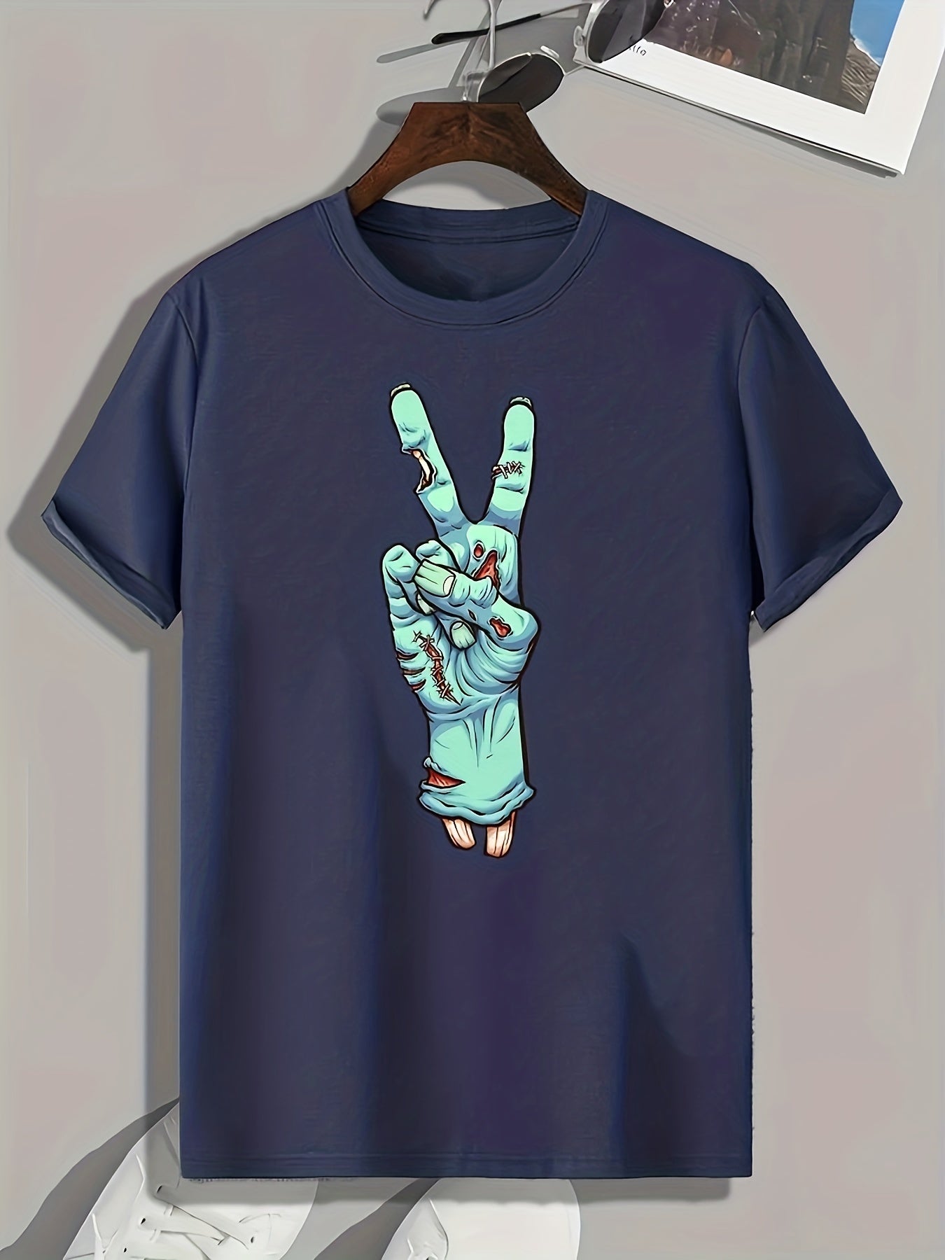 Injured Hand Print Men's Graphic T-shirt