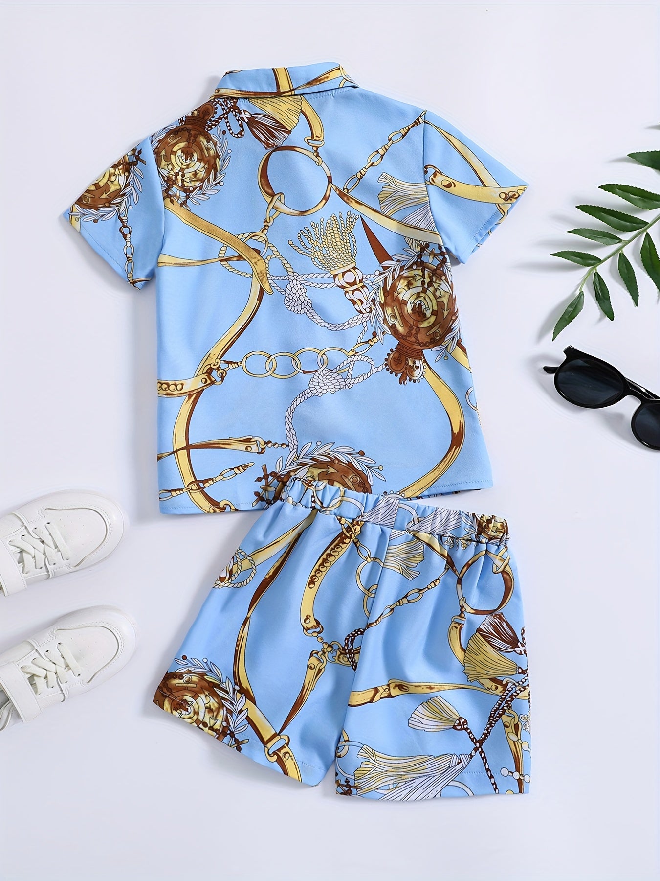 Boys 2pcs Metal Chain Print Outfit Short Sleeves Button Down Shirt & Shorts