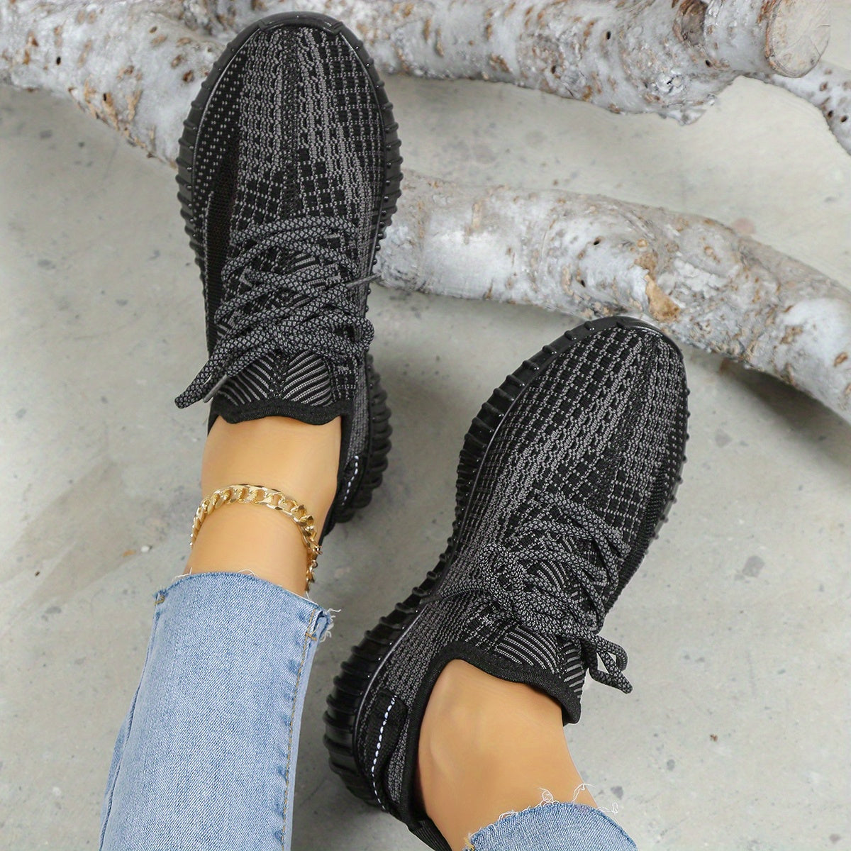 Women's Knitted Sports Shoes Lace Up Low Top Running Shoes