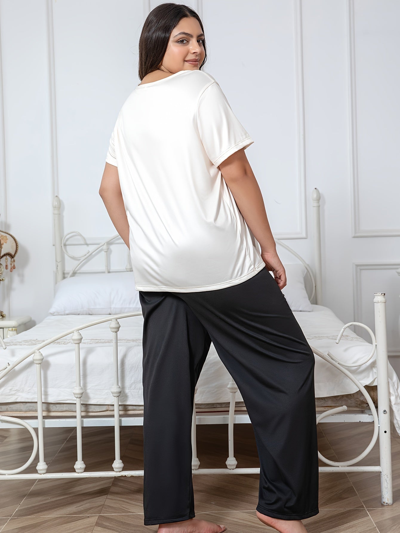 Letter Graphic Tee & Pants Pajama Set
