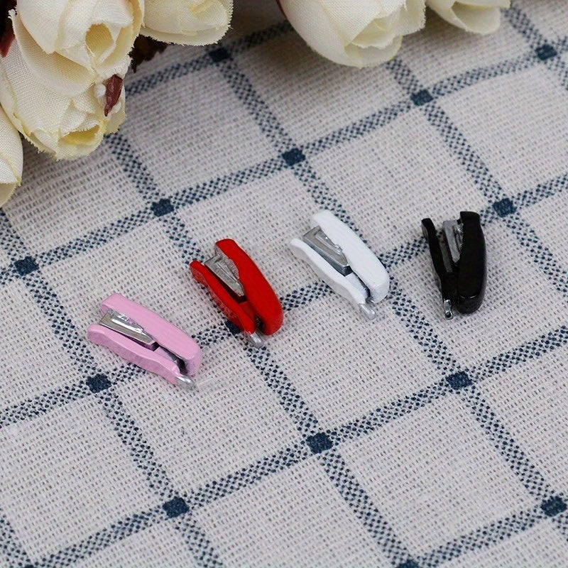1:12 Dollhouse Mini Metal Stapler School Office Furniture Decor Accessory