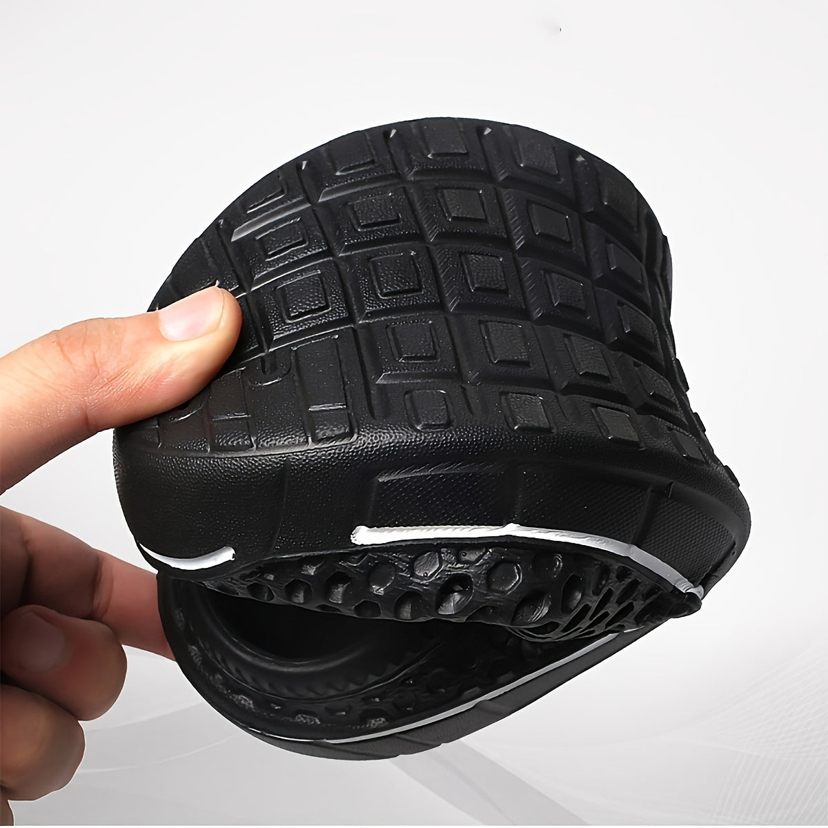 Men's Hollow Out Breathable Clogs Non Slip Outdoor Slippers