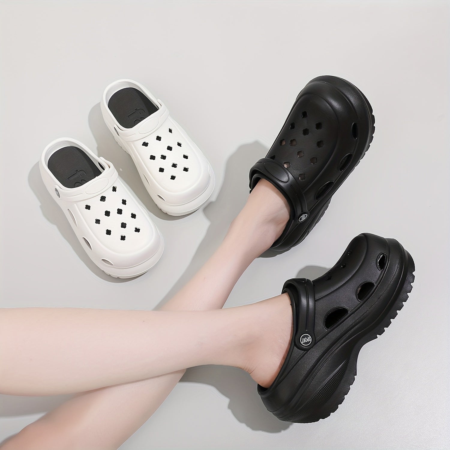 Thickened Hole Shoes Anti-skid Sports Sandals And Slippers