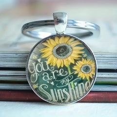 Vintage Sunflower Keychain for Boys - Stylish Bag Accessory