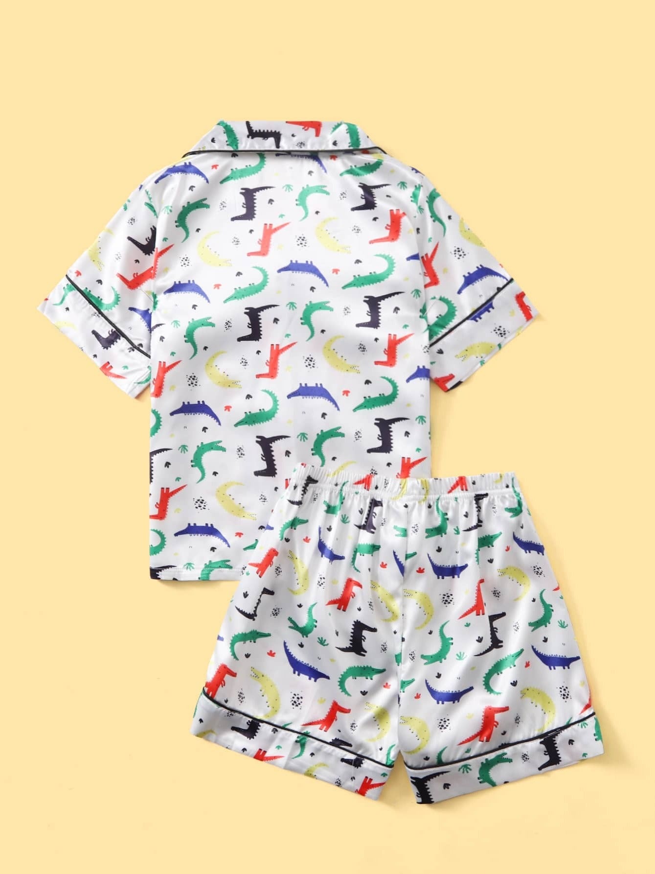 2pcs Boys Casual Short Sleeved & Shorts Loungewear Set
