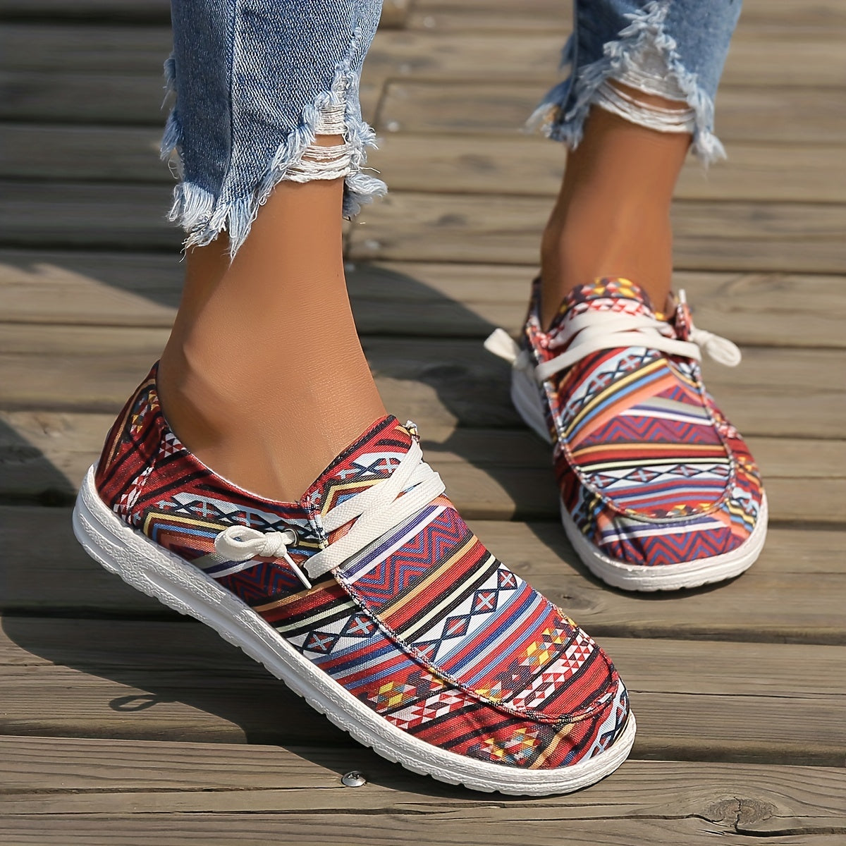 Women's Geometric Pattern Canvas Shoes Round Toe Slip On Comfy Flat Sneakers