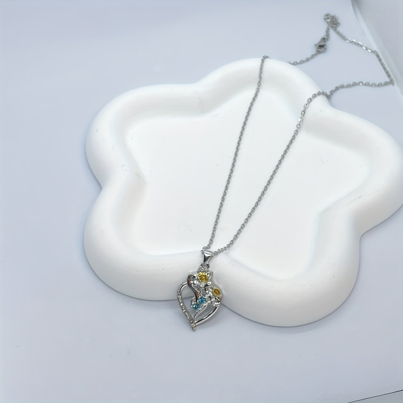 Heart shaped Lily Rhinestone Pendant Necklace For Women