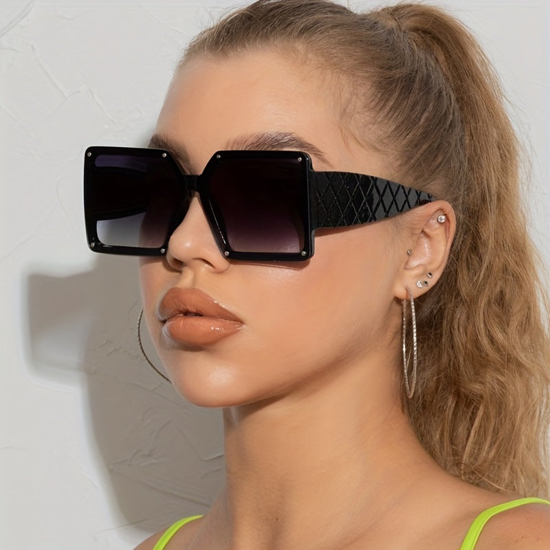 Y2K Square Sunglasses Rivet UV400 Sun Shades for Summer Beach