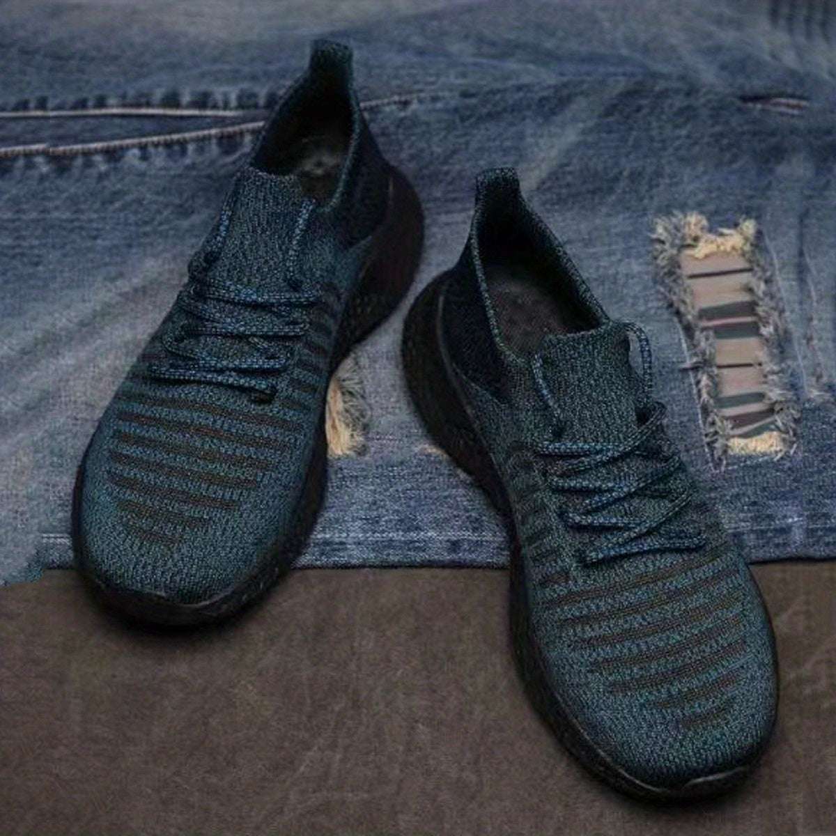 Men's Lightweight Slip On Shoes Comfortable Sneakers For Training Jogging