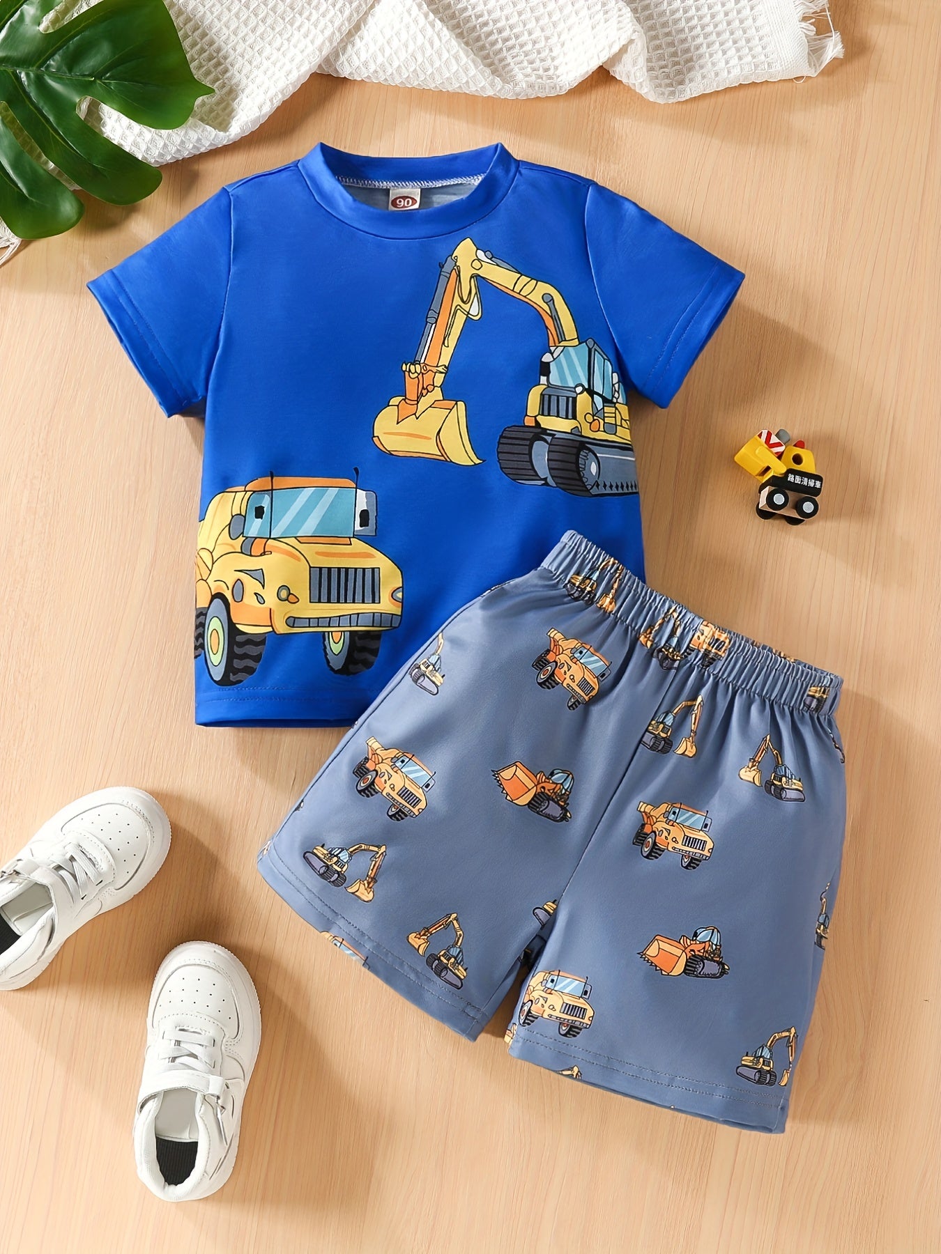 2pcs Toddler Boys Excavator Graphic T-Shirts & Shorts Set
